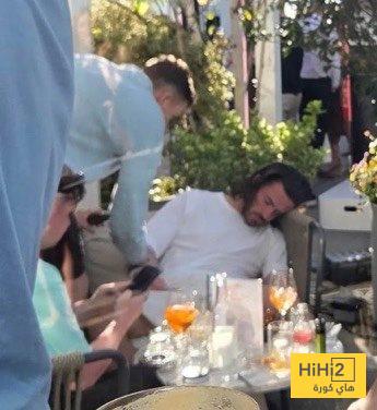 صور : دفع فيه 100 مليون وفي النهاية ” سكران “ 2 صور : دفع فيه 100 مليون وفي النهاية ” سكران “ 1