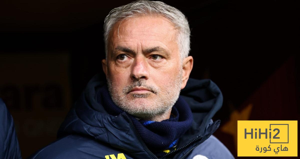 مورينيو هو من عرض نفسه على ريال مدريد