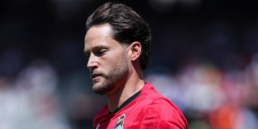 برشلونة ينوي التعاقد مع حارس سوسيداد