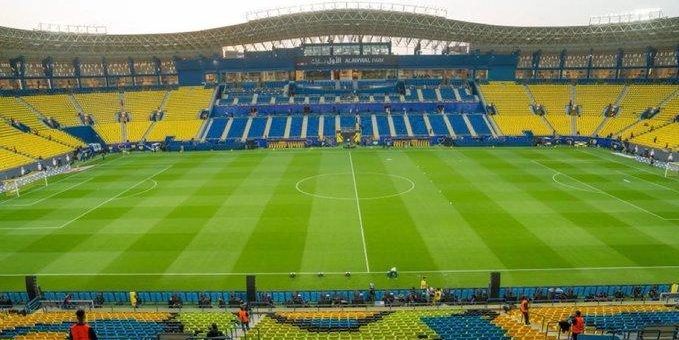 أندية توجت بالبطولات على ملعب “الأول بارك” تاريخيًا