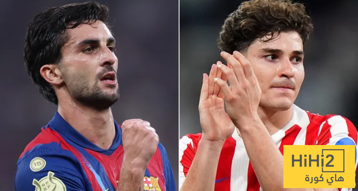هل يعطل فيران توريس انضمام ألفاريز لبرشلونة؟