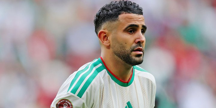 تشكيلة منتخب الجزائر الرسمية للقاء هولندا