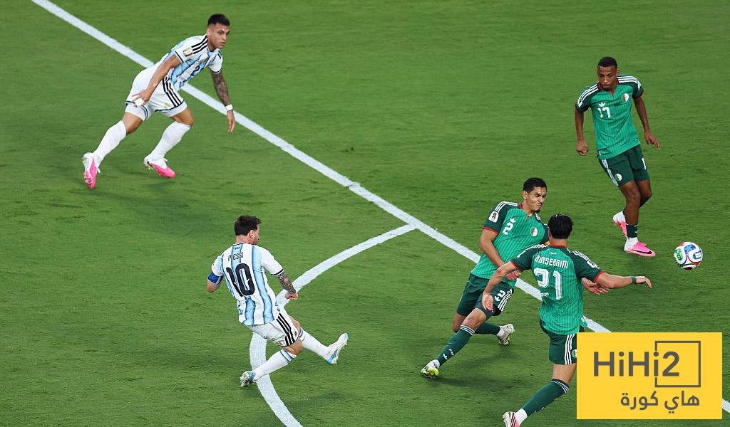 رجل مباراة الأرجنتين والجزائر في كأس العالم