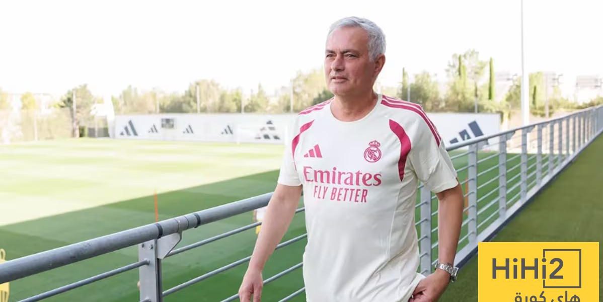 مورينيو يظهر لأول مرة في تدريبات ريال مدريد.. صور