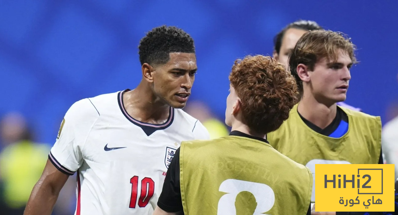صور – بيلينغهام يفقد أعصابه ويصفع لاعب الأرجنتين