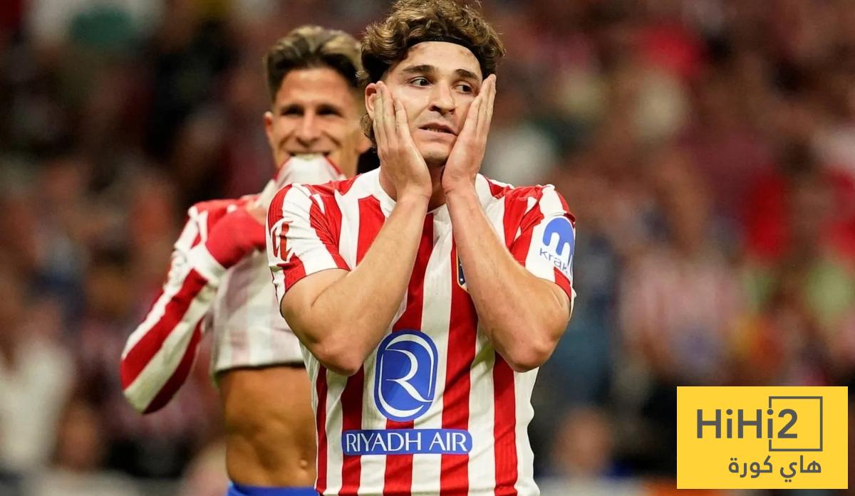 سبب وحيد يجعل برشلونة يتمسك بألفاريز أكثر رغم رفض اتلتيكو لبيعه