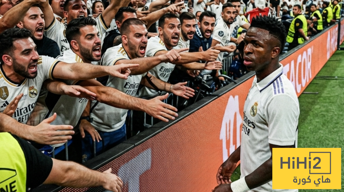 دمية وعبء ومزيف.. جمهور ريال مدريد يحرض على بيع فينيسوس جونيور