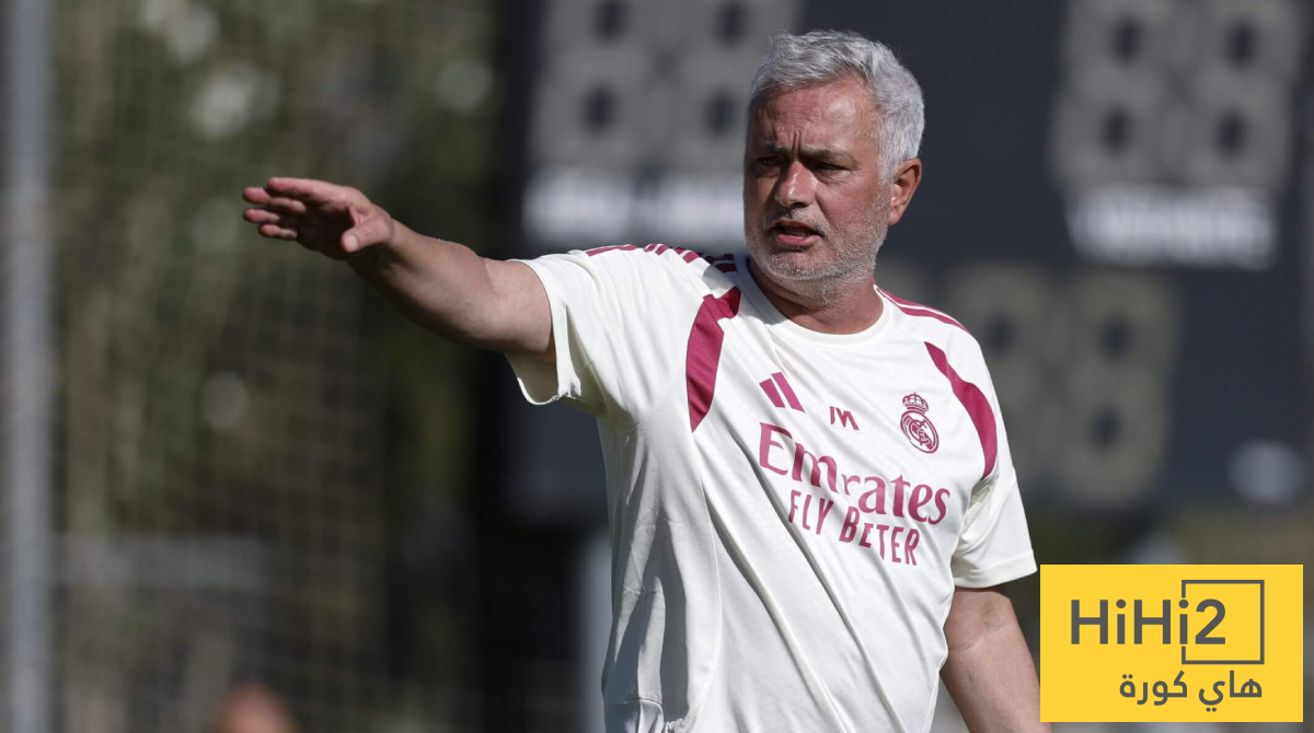 نجم ريال مدريد السابق يكشف أفضل وأسوأ شيء في مورينيو