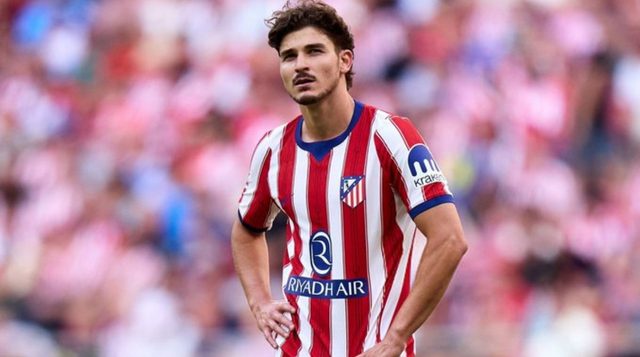 برشلونة يلغي خطته لأجل عيون ألفاريز