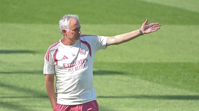 مورينيو يسخر من موهبة ريال مدريد