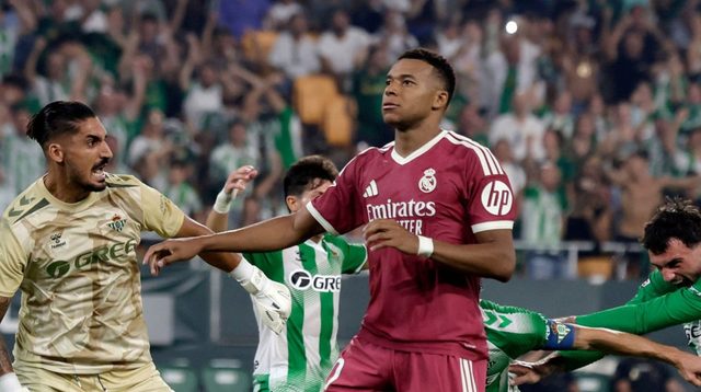 بالأرقام.. مبابي يجسد سبب تفوق برشلونة على ريال مدريد