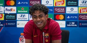“صديق مبابي”.. رد ناري من لامين يامال على ديمبيلي بعد استبعاده من ثلاثي الكرة الذهبية العام الماضي