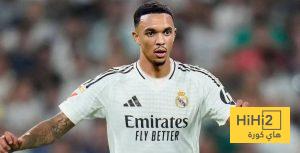 أسوأ لاعب وسط منذ جرافيسين .. أقسى انتقاد لأرنولد