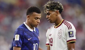 لامين يامال يشعل صراع الكرة الذهبية بتصريح ناري عن مبابي