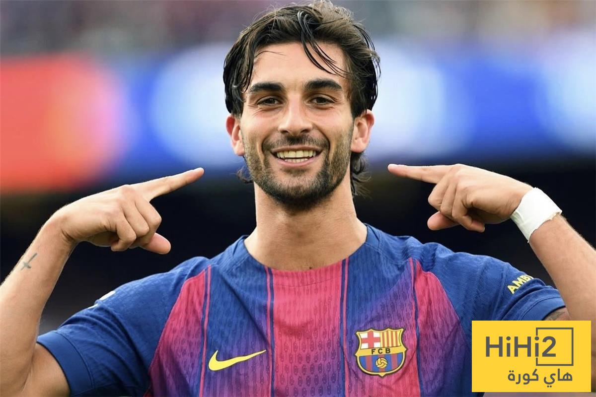 غرفة ملابس برشلونة تسخر من فيران توريس