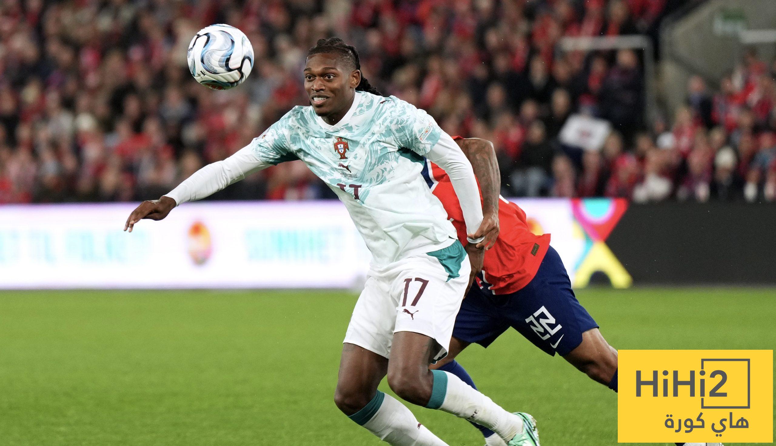 “لا أستطيع أن أكون مثله” .. لياو يكشف معاناته بسبب قميص رونالدو